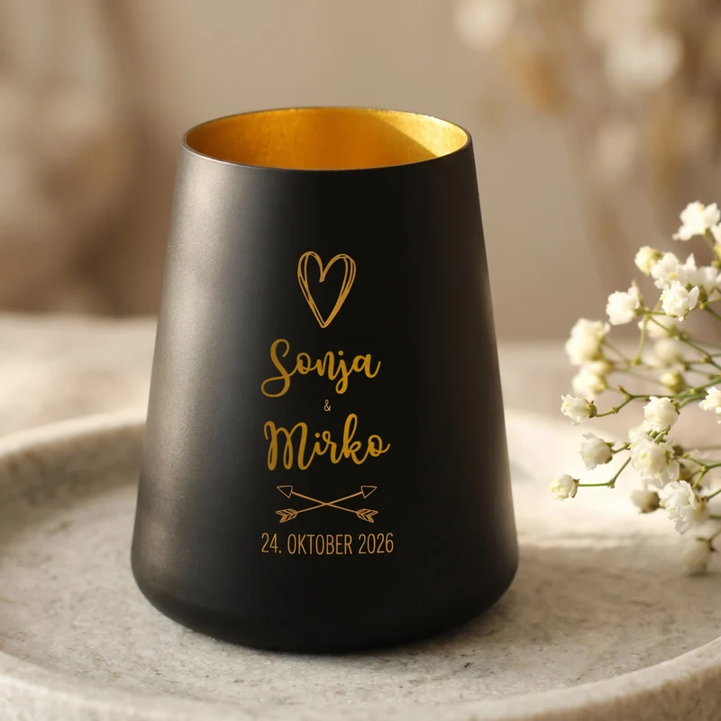 Windlicht zur Hochzeit personalisiert mit Namen & Datum | Deko Licht in Weiß oder Schwarz für Paare