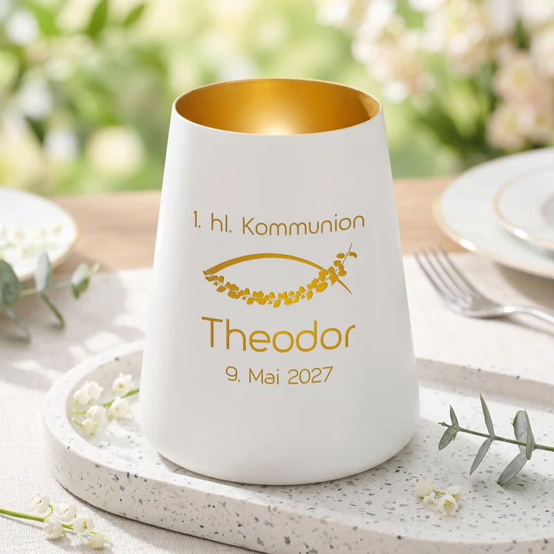 Windlicht zur Taufe, Kommunion & Konfirmation mit Gravur | Personalisiertes Deko Licht in Weiß Gold