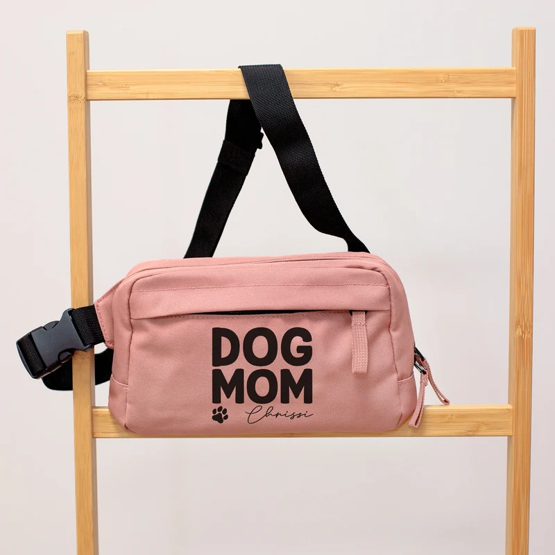 Bauchtasche 'Dog Mom' personalisiert mit Name in Schwarz o. Rosa | Gürteltasche für Hunde Mama & Frauen
