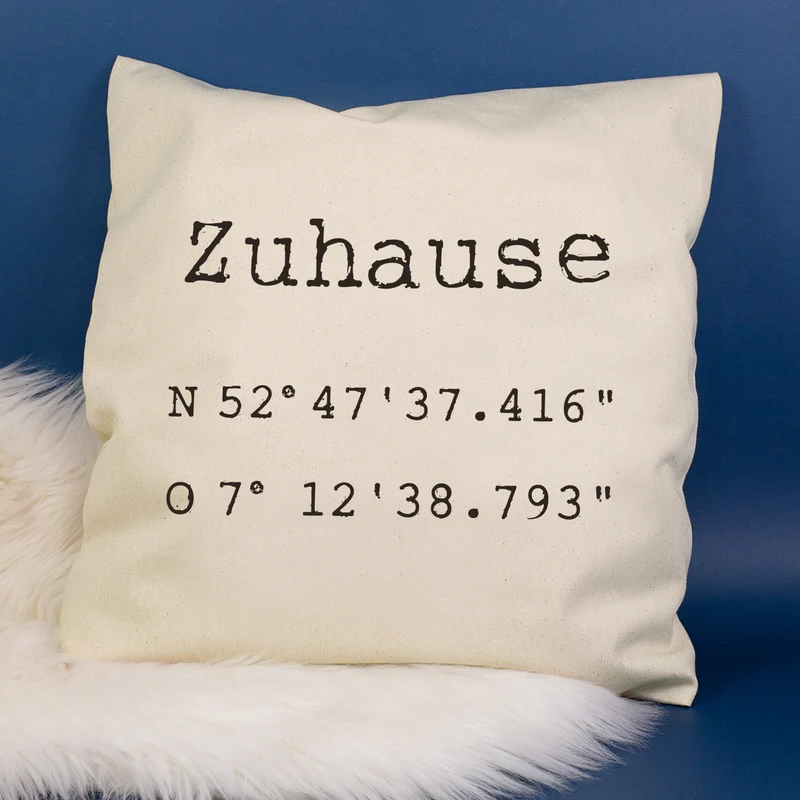 Kissen mit Koordinaten & Wunschtext personalisiert | Geschenk zum Hausbau & Einzug für Wohnung