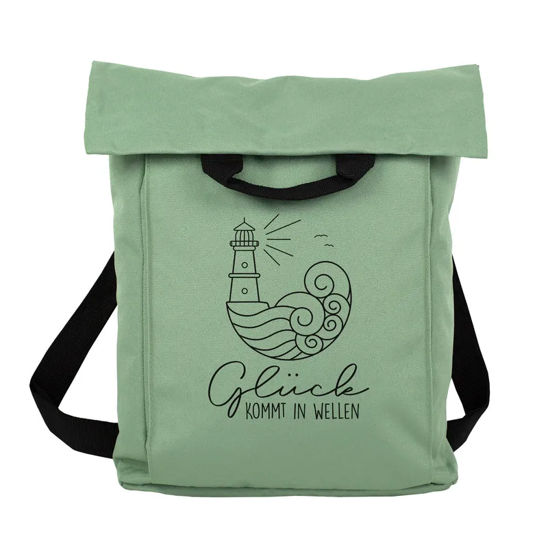 Leichter 2-in-1 Rucksack & Tasche mit Leuchtturm Motiv für Wandern und Urlaub | Glück kommt in Wellen
