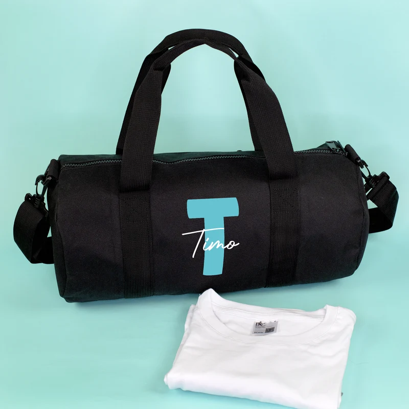 Sporttasche mit Name & Initiale personalisiert als Geschenk | Reisetasche für Freizeit & Sport
