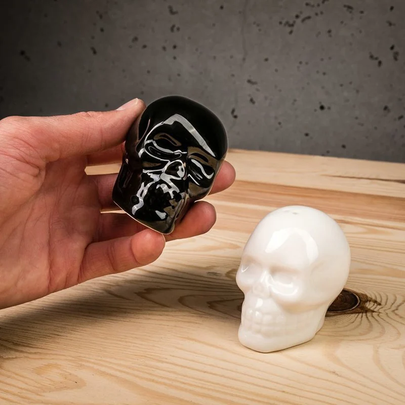 Salz- & Pfefferstreuer "Skull"