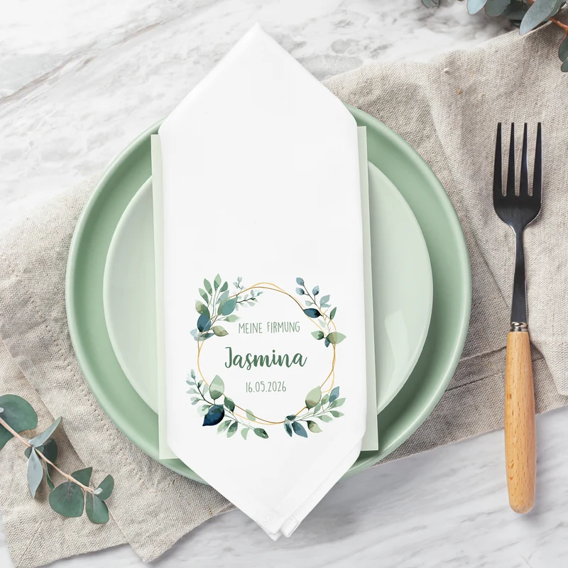 Personalisierte Stoffserviette mit Name & Datum für Taufe, Kommunion, Konfirmation | Eukalyptus Motiv