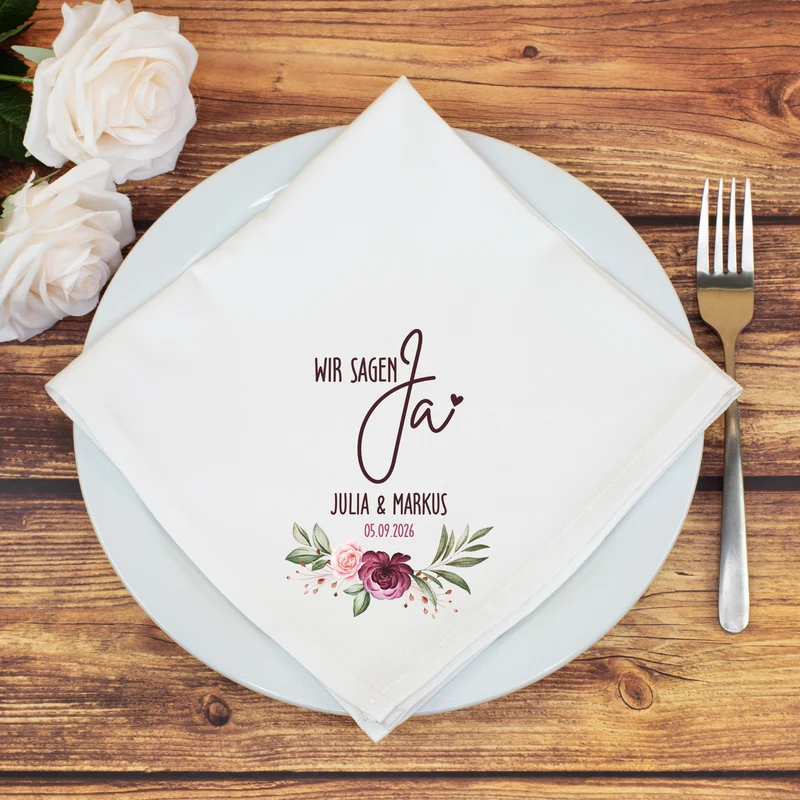 Personalisierte Stoffserviette zur Hochzeit 'Wir sagen Ja' mit Namen & Datum | Rosenmotiv Serviette