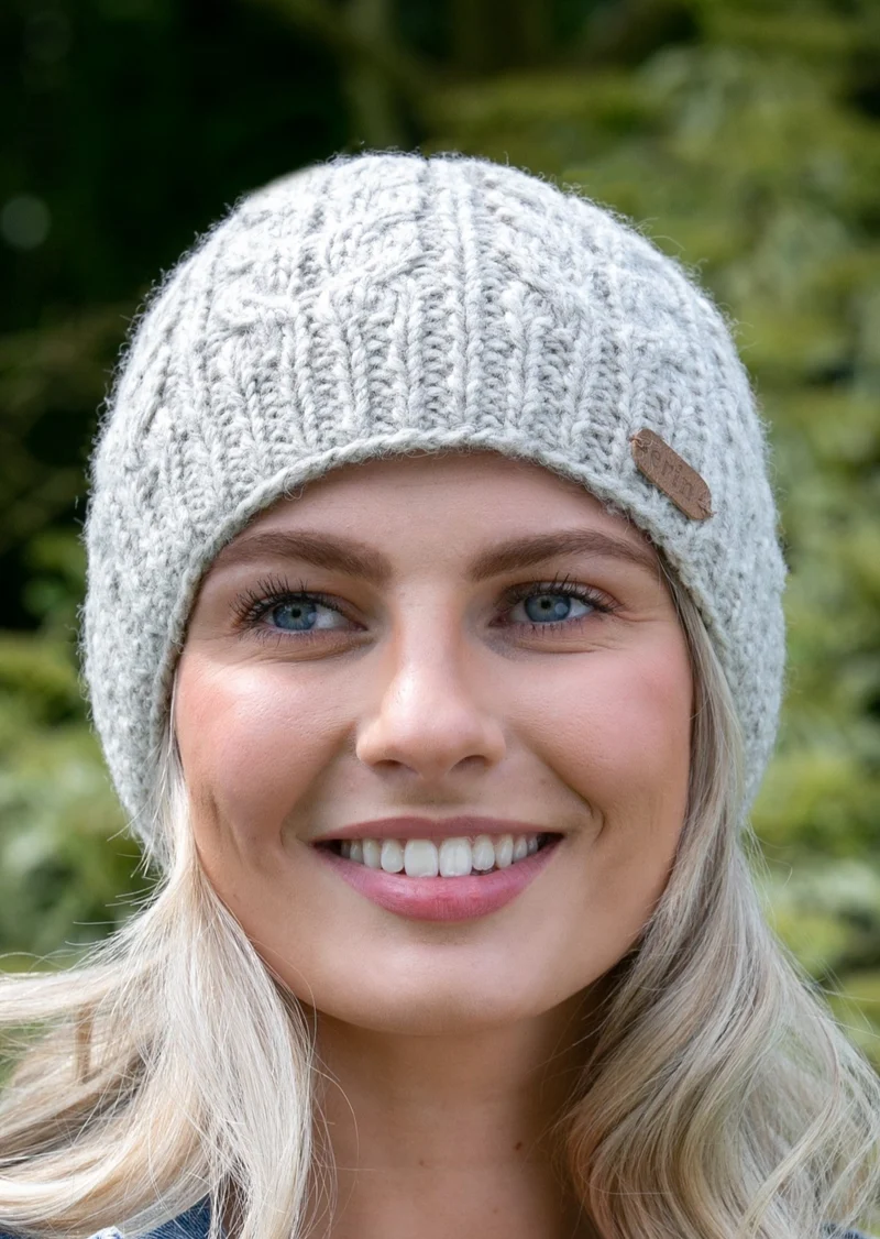 Erin Aran Cable Pullon Hat | Oatmeal