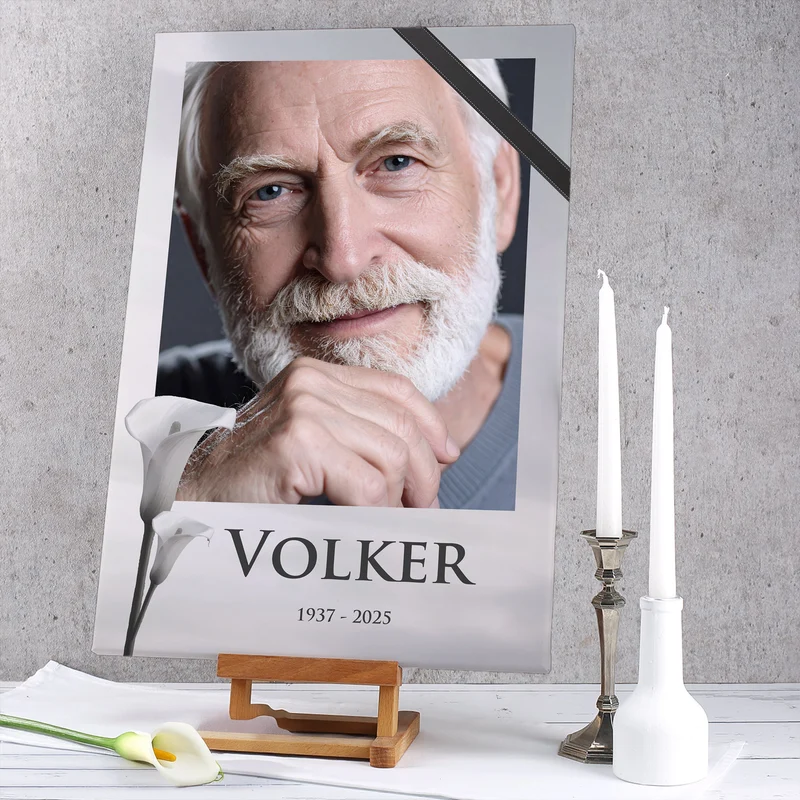 Trauer Leinwand für Beerdigungen personalisiert mit Foto, Name & Datum | Calla-Motiv