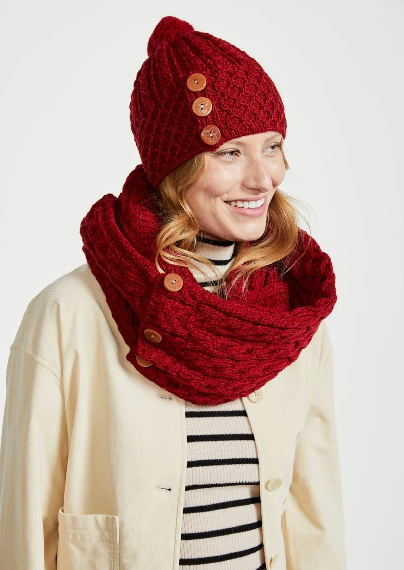 Aran Merino Wool Button Hat with Pom Pom - Natural