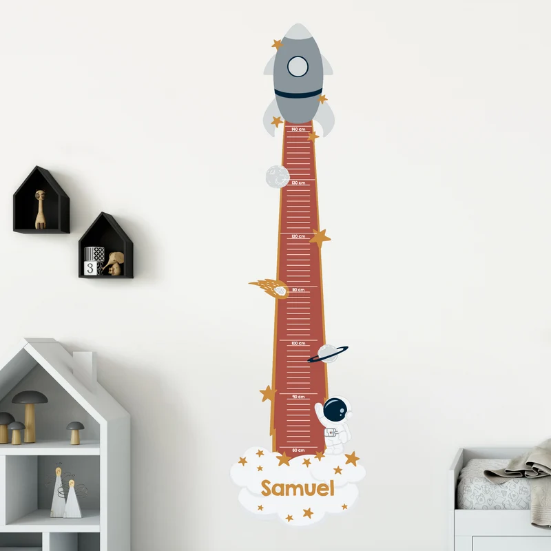 Wandtattoo Messlatte für Kinderzimmer mit Wunschname & Raketen-Motiv