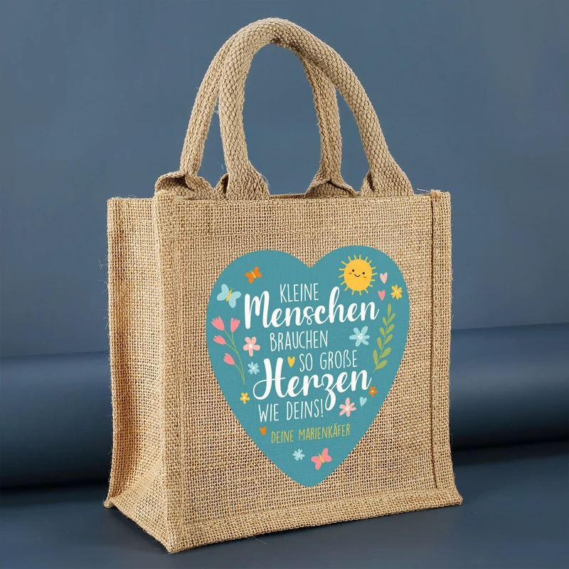 Jute-Geschenktüte als Dankeschön für Erzieher mit Wunschtext und Herz-Motiv