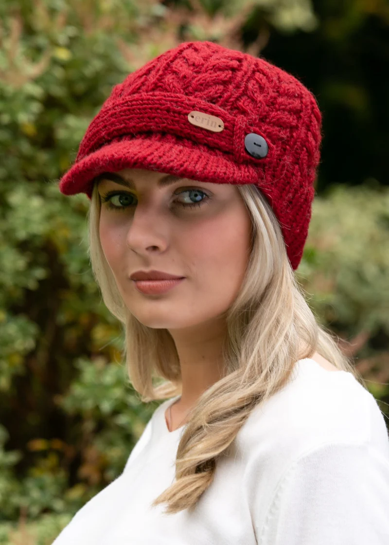 Erin Aran Cable Peak Hat | Red