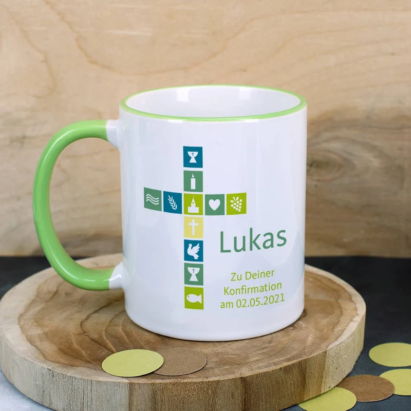 Tasse für kirchliche Anlässe mit Kreuz und Name