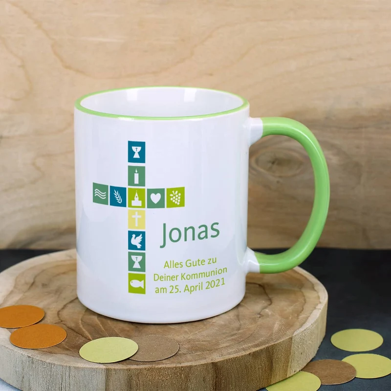 Tasse für kirchliche Anlässe mit Kreuz und Name