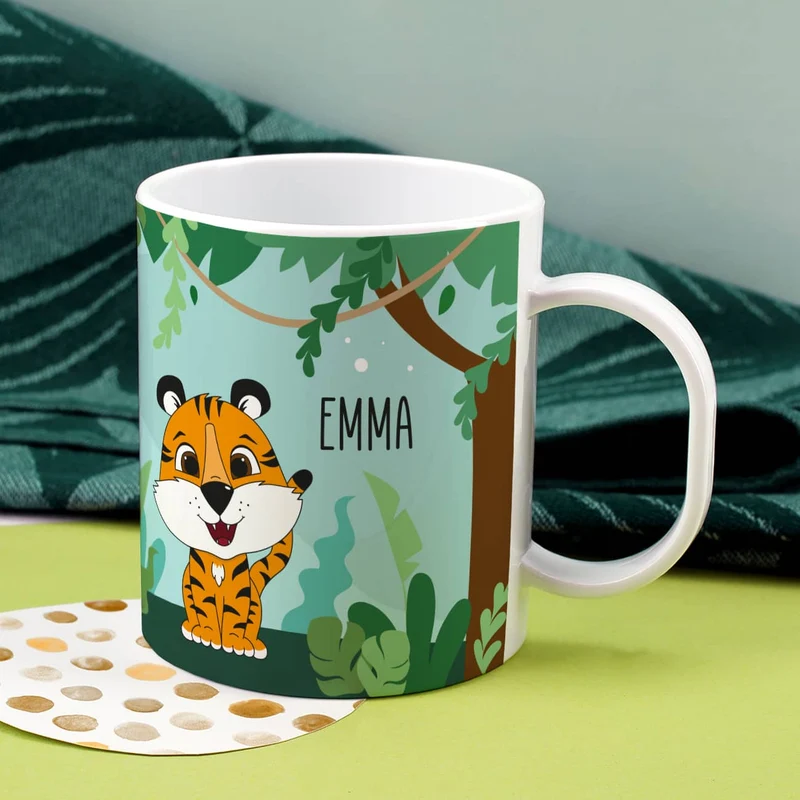 Kunststofftasse mit Dschungelmotiv, Tiger, Tucan und Ihrem Wunschnamen