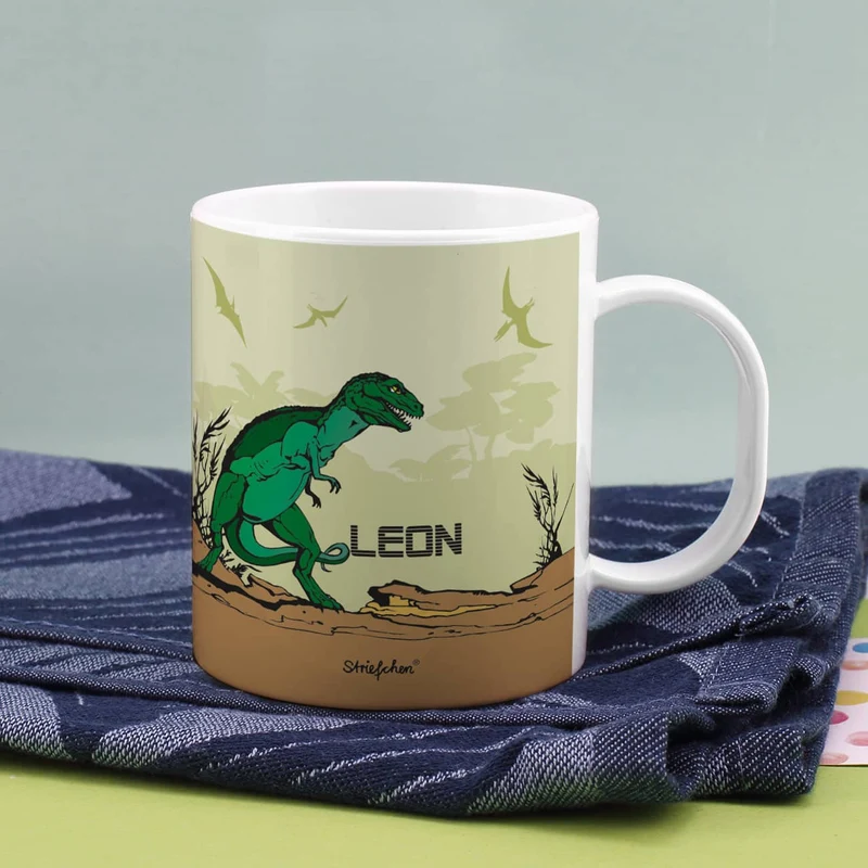 Schöne Kindertasse mit Dinosaurier und Namen des Kindes | Geschenk für Einschulung & Kinder