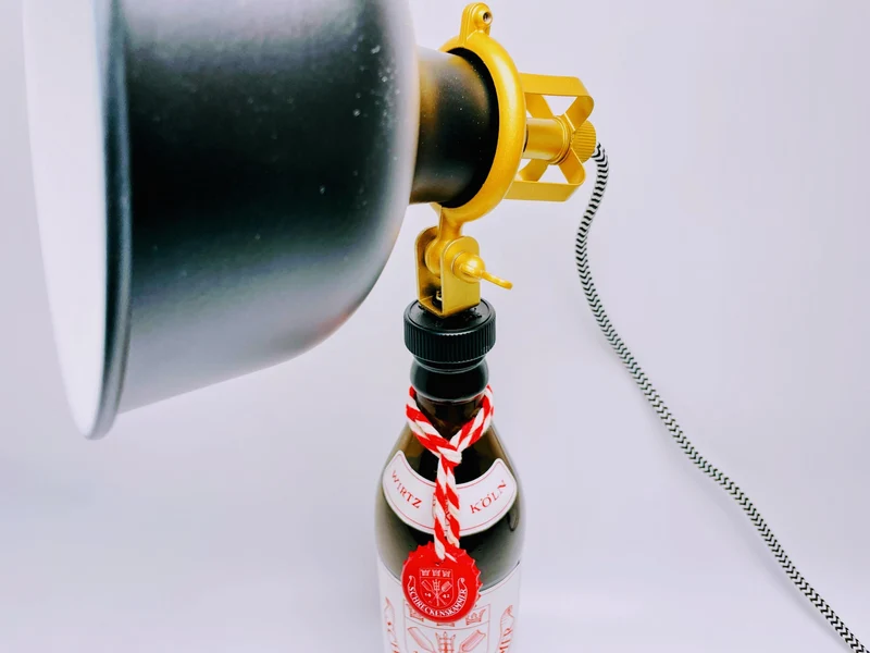 Kölsch-Lampe Kölsche Funzel - Handgemachte Tischlampe aus Bierflasche - Upcycling Deko-Leuchte - Perfektes Geschenk für Bier- und Köln-Fan
