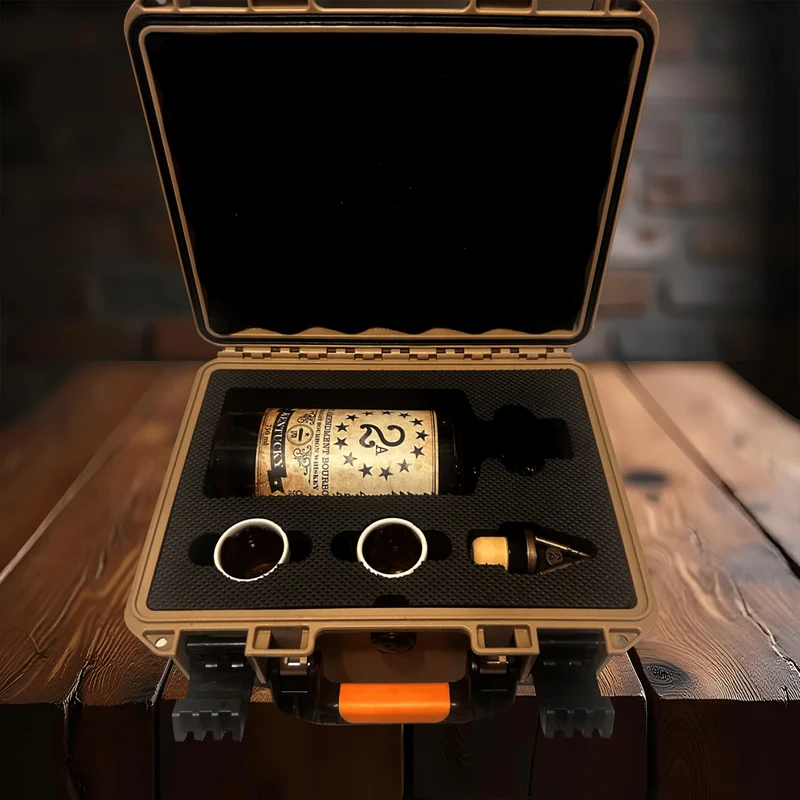 2A Bourbon with Desert Storm Case + Shot Glasses