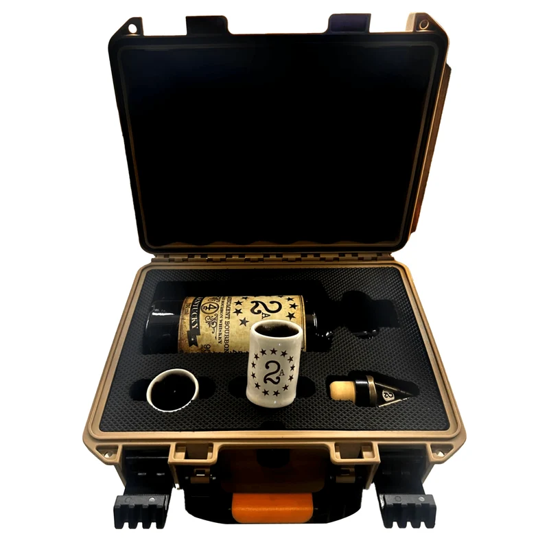2A Bourbon with Desert Storm Case + Shot Glasses