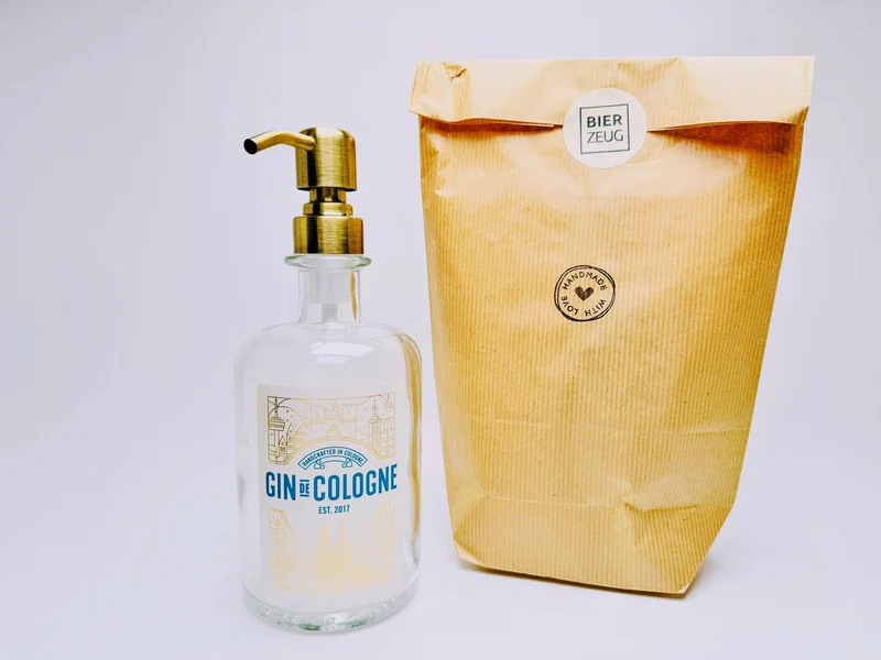 Gin-Seifenspender “Gin de Cologne“ | Upcycling Pumpspender aus Gin Cologne Flaschen | Nachfüllbar mit Seife etc. | Bad Deko | Geschenk Köln