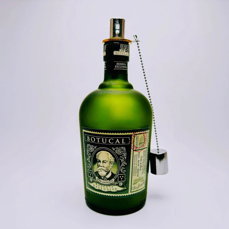 Rum-Öllampe ”Botucal” | Handgemachte Öllampe aus Botucal-Flaschen | Upcycling | Handgemacht | Individuell | Geschenk | Deko | H:23cm - 0,7l