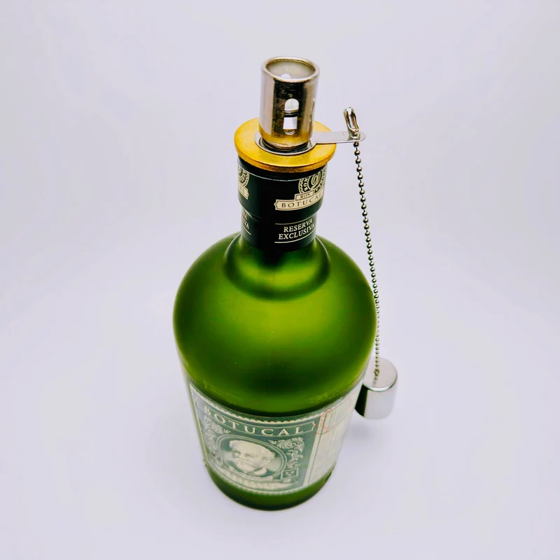 Rum-Öllampe ”Botucal” | Handgemachte Öllampe aus Botucal-Flaschen | Upcycling | Handgemacht | Individuell | Geschenk | Deko | H:23cm - 0,7l