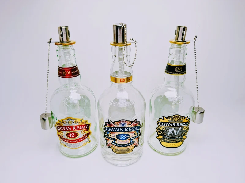 Whisky-Öllampe ”Chivas Glow” | Handgemachte Öllampe aus Chivas Regal Flaschen | Upcycling | Individuell | Geschenk | Schottland | Deko