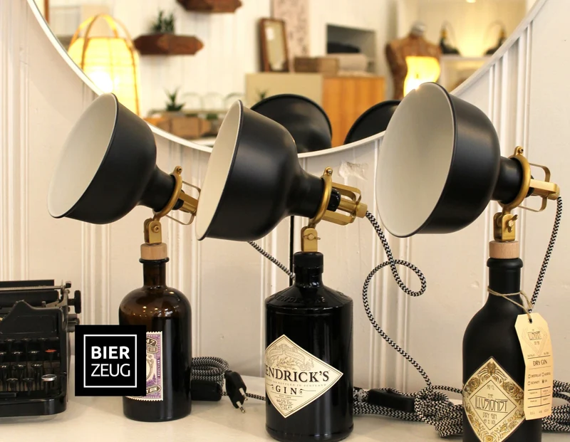 Gin Tischlampe aus echter Ginflasche – Handgemachte Design Lampe im Industrial Look – Upcycling Deko Lampe – Geschenkidee für Gin Liebhaber