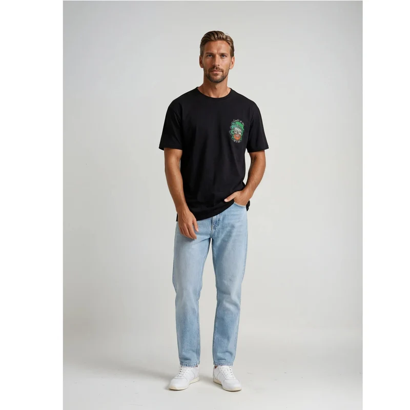 Unisex Black Skull T-Shirt