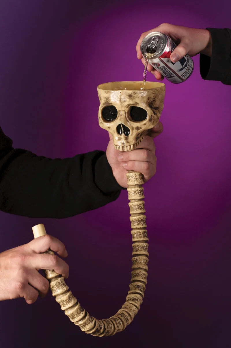 Fun World Skull Beer Funnel