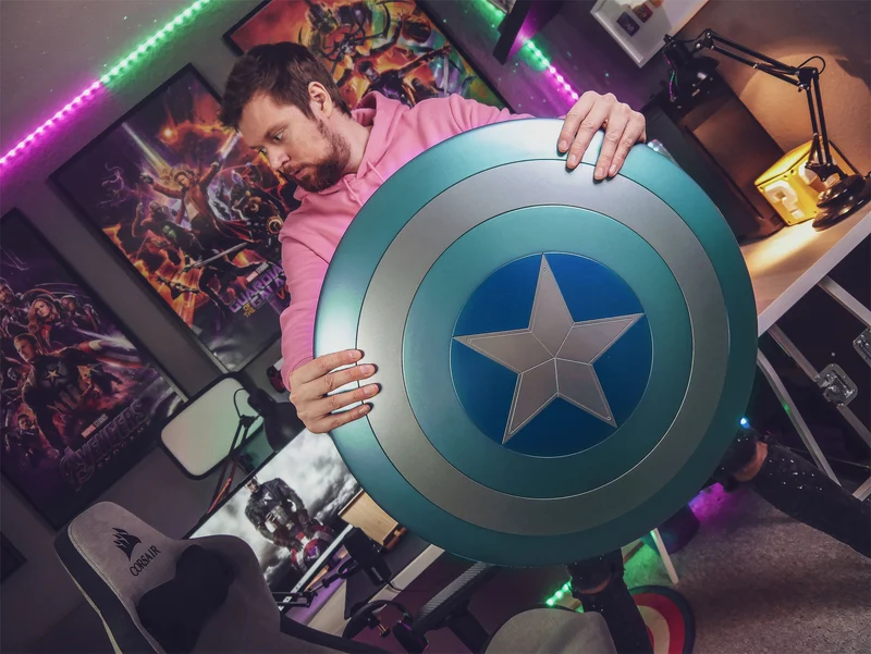 Captain America - Stealth Schild Premium Replik