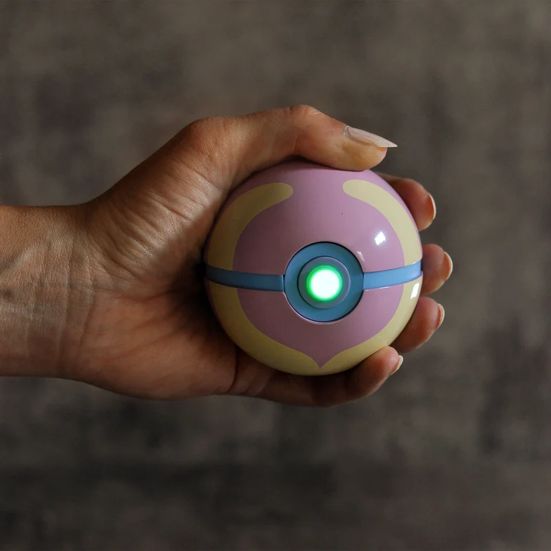 Pokemon - Heilball Replik mit Licht