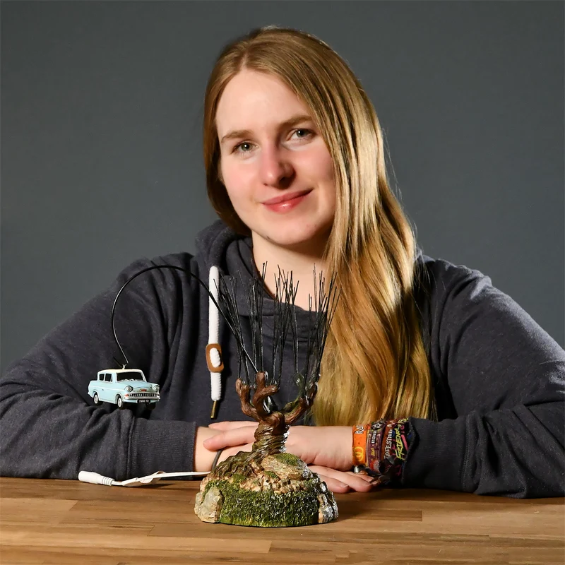 Peitschende Weide mit fliegendem Auto Miniatur Replik - Harry Potter