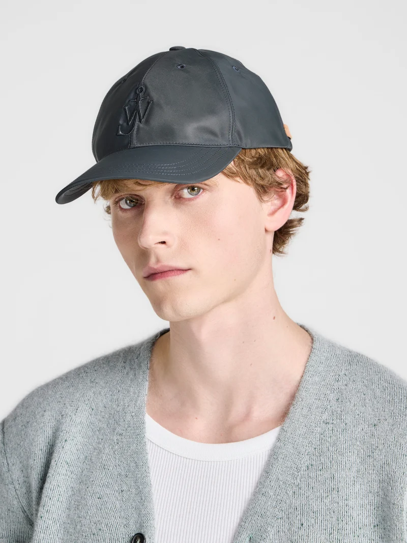 BASEBALL CAP IN DARK GREY
