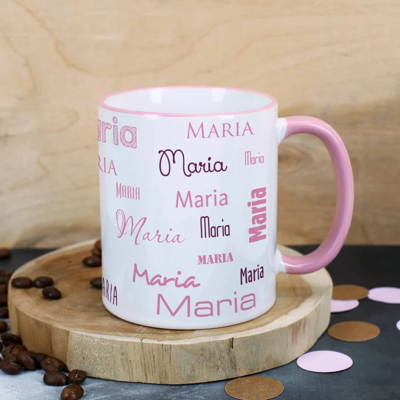 Tasse mit Ihrem Namen in verschiedenen Schriftarten und Farben