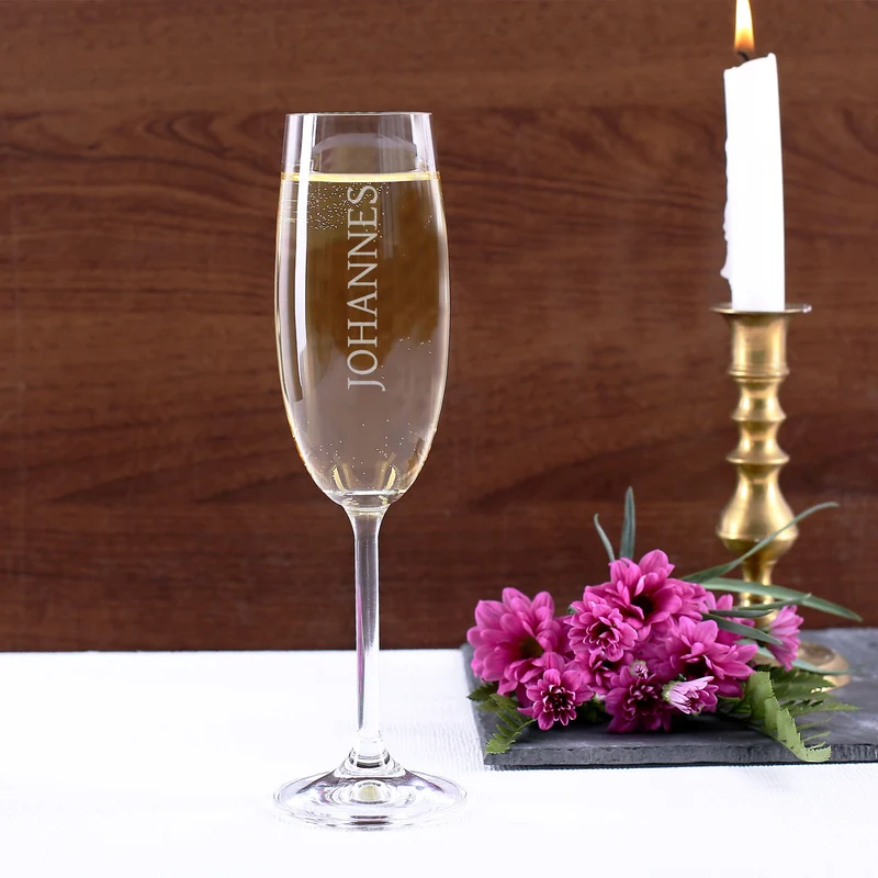 graviertes Sektglas mit Namen