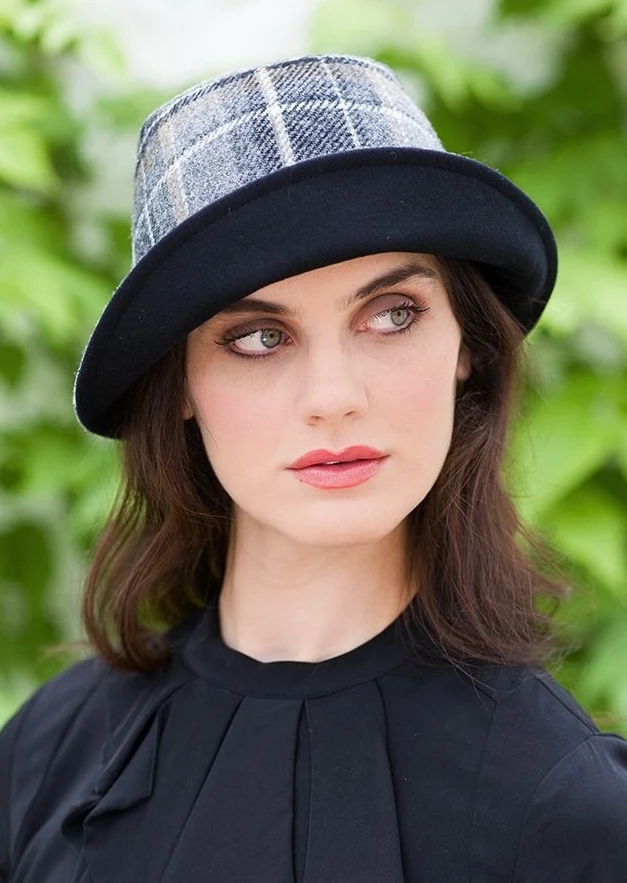 Mucros Clodagh Hat | Black Gray Check