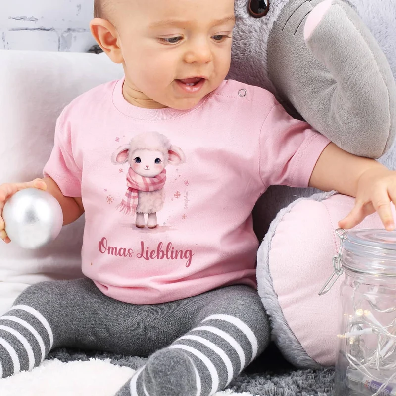 Babyshirt in Rosa mit Schäfchen und Wunschtext