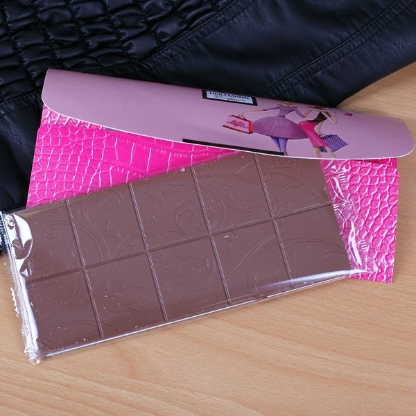 Schokolade in der Clutch - ein beliebtes Geschenk für Frauen