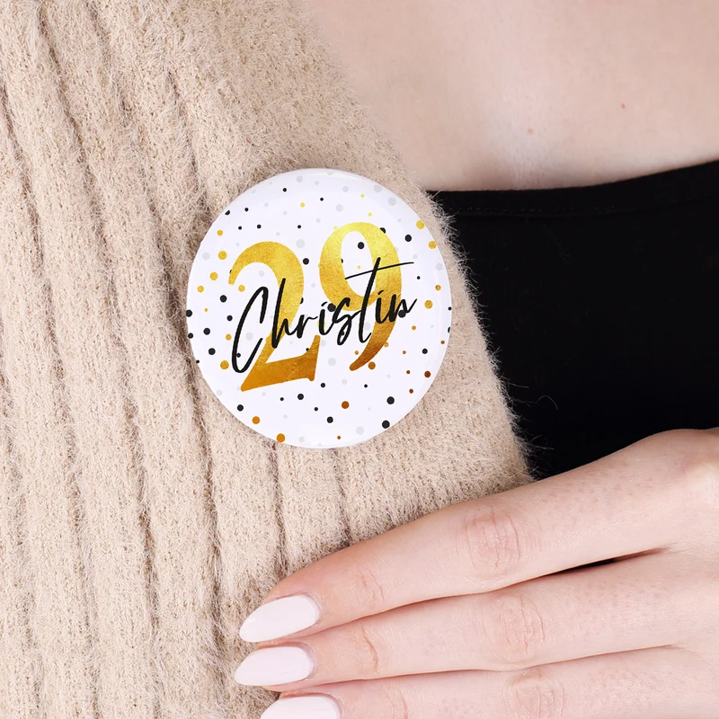 Geburtstagsbutton mit Name und Alter