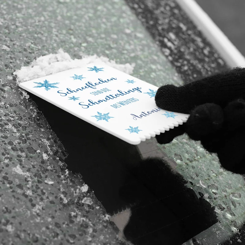 Eiskratzer mit Schneeflockenmotiv und Wunschnamen