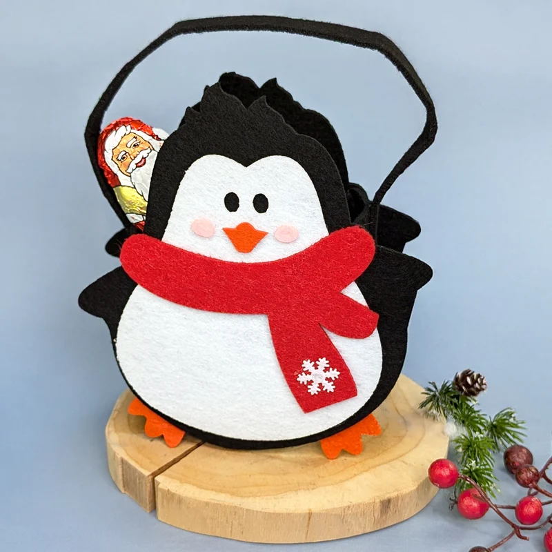 Geschenktasche aus Filz zu Weinachten mit verschiedenen Motiven und Tragegriff
