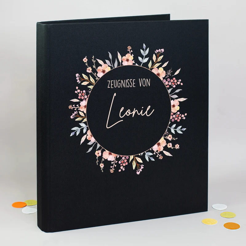 Personalisierte Zeugnismappe aus Leinen mit Name und Blumenkranz-Motiv für Mädchen zur Einschulung