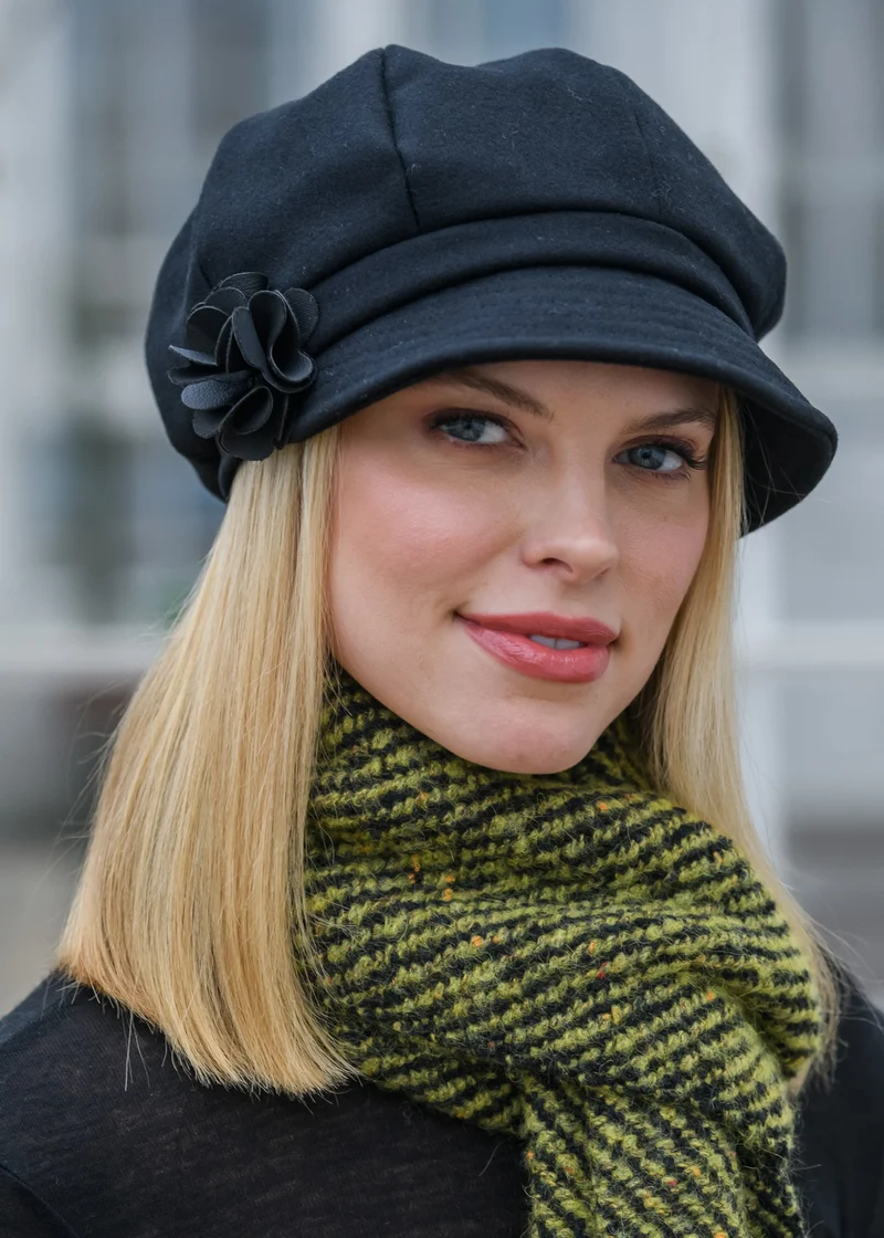 Mucros Black Newsboy