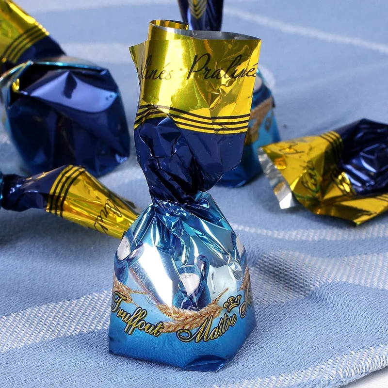 Pralinenherz zu Ostern mit süßem Hasen und Namensaufdruck