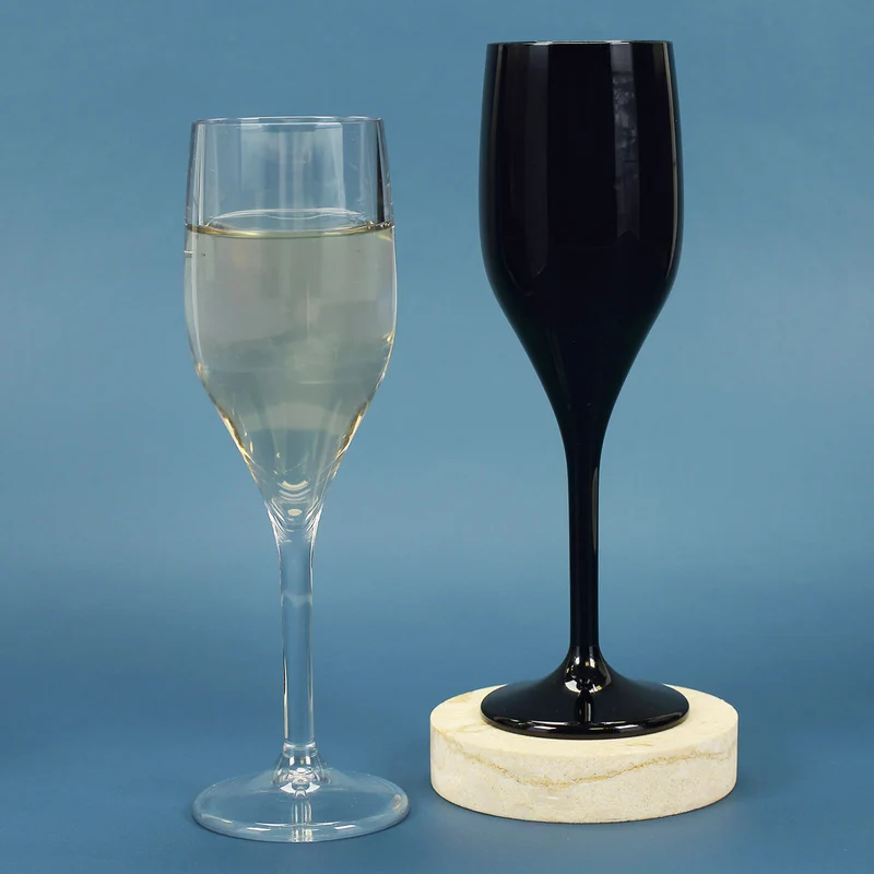transparentes Sektglas