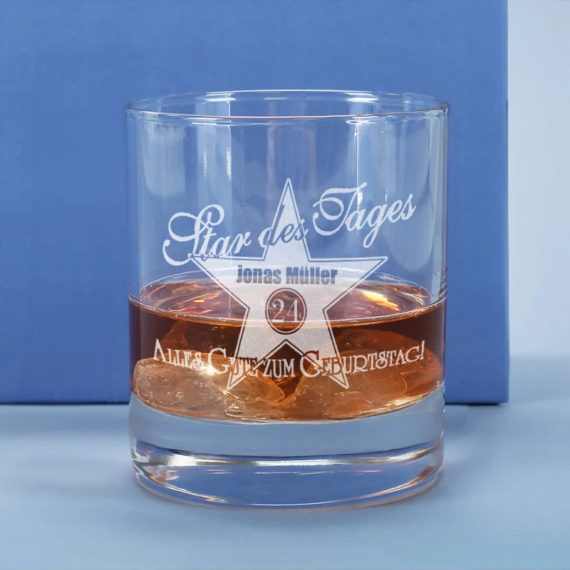 graviertes Whiskyglas Walk of Fame mit Namen und Alter