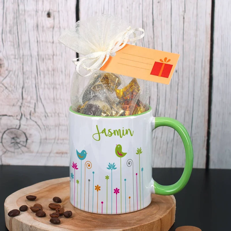 Bunte Tasse mit Frühlingsmotiv