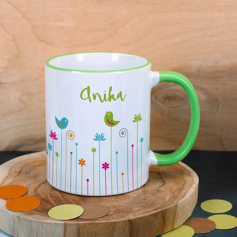 Bunte Tasse mit Frühlingsmotiv