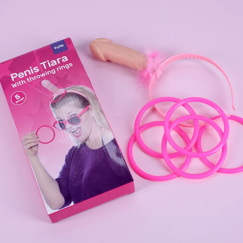 Tiara Penis mit Ringen