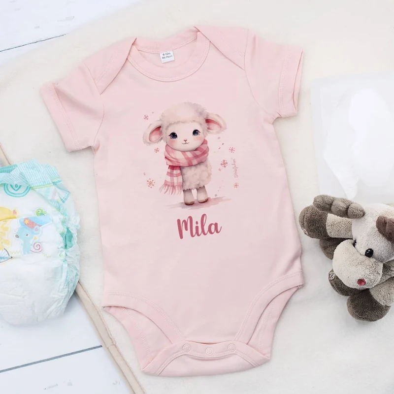 Babybody in Rosa mit Schäfchen und Wunschtext